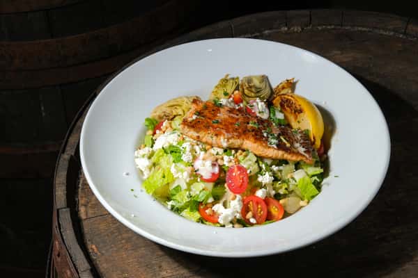 Grilled Salmon Salad