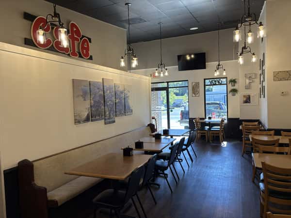 Dining Room Picture (Rear facing forward)
