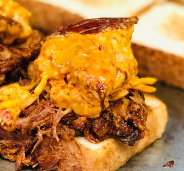Pork-Mento Cheese Sammich