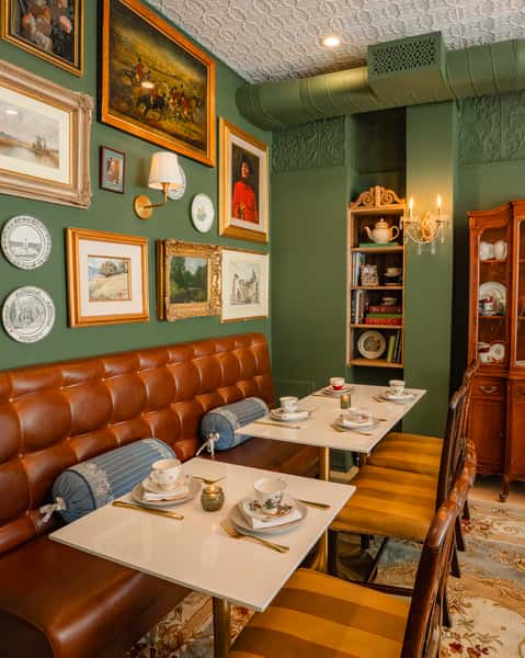 tea room