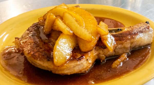pork-chop-apples_enhanced.png