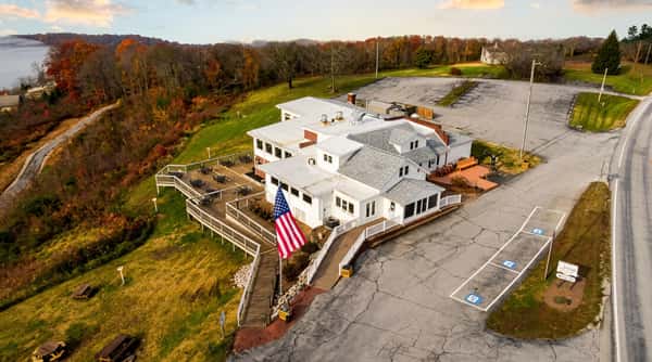 restaurant-exterior-aerial-2_enhanced.png