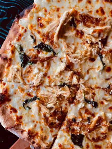 HONEY ROASTED CHICKEN PIZZA