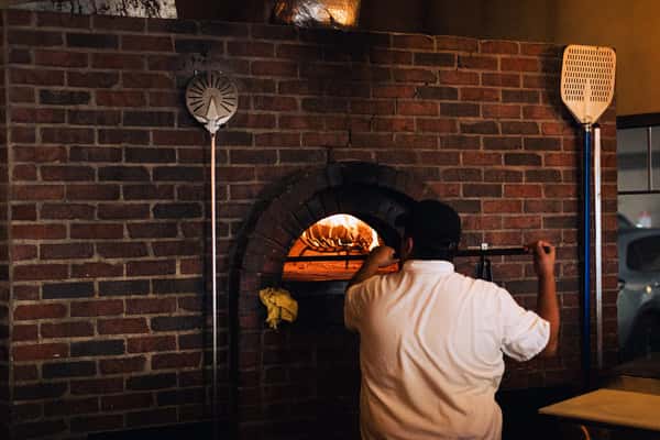 Pizzeria 712 wood fire oven