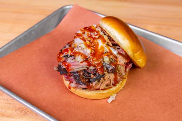 pulled pork sandwich