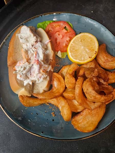 Maine Lobster Roll