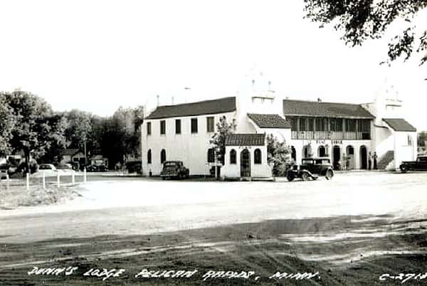 Dunn's Lodge