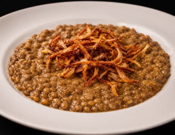 Traditional mujaddara with lentils, rice, and crispy fried onions