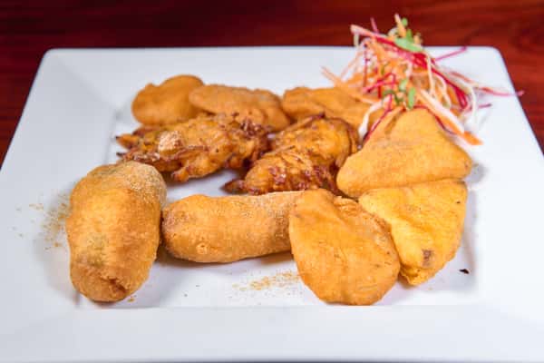 Assorted Pakora Platter