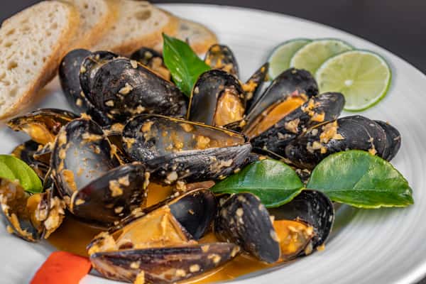 Chili Lime Mussels