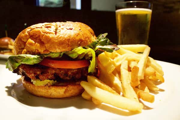 Cedar Creek Restaurant Brea California - zklz2t9