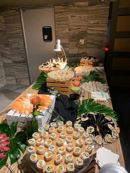 SUSHI STATION