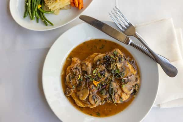 Family-Style Pollo Marsala