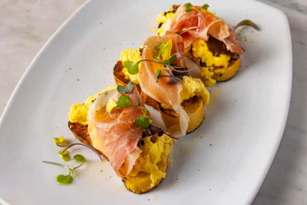 Breakfast Bruschetta