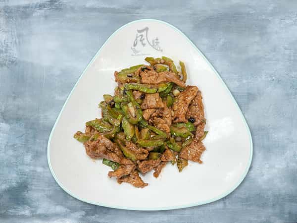涼瓜炒牛肉 / Stir-Fried Beef w/ Bitter Melon (HKL)