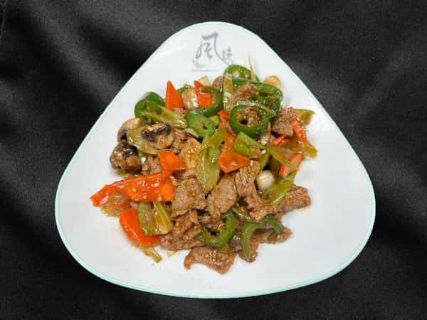 墨西哥青椒炒牛肉 / Jalapeño Beef