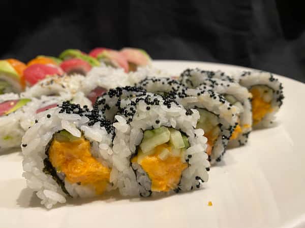 Spicy Yellow Tail Roll*