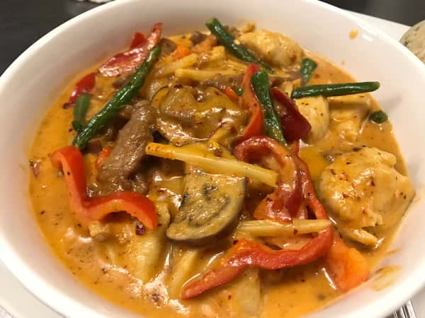 Panang, Red, Massaman, or Green Curry