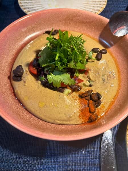 Hummus Negro