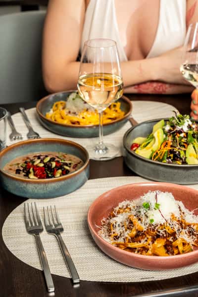 Food and drinks on a table in Buena Vista