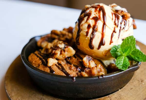 Warm Skillet Cookie