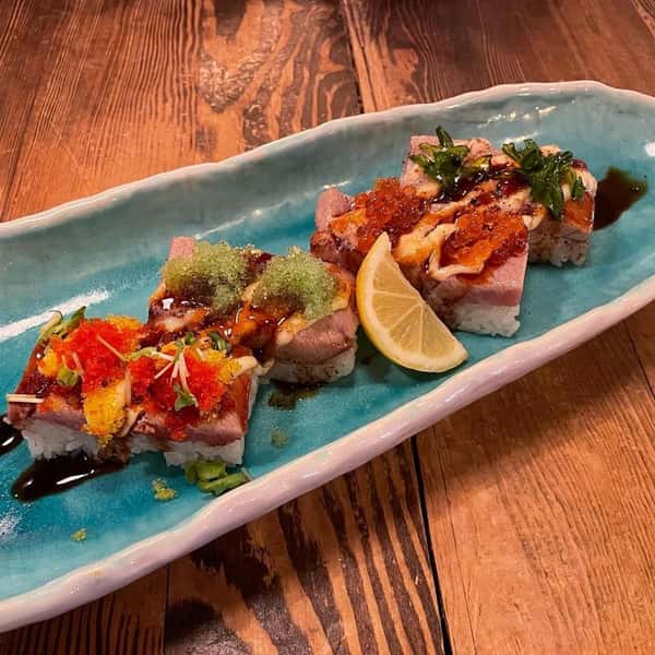 Toro Bluefin Tuna Aburi sushi(8pcs)