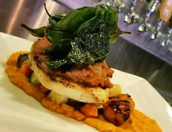 chicken with spinach and mashed sweet potatoes