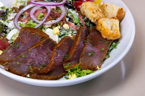 Seared Yellowfin Tuna Salad