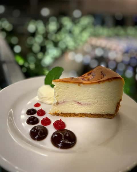 Raspberry & White Chocolate with dark chocolate sauce