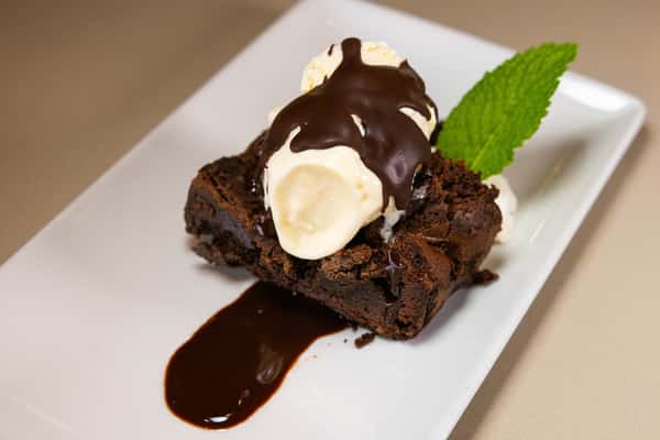 Brownie W/ Ice Cream
