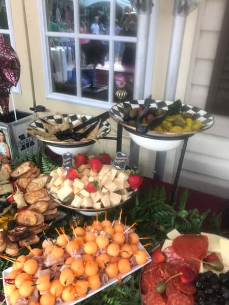 catering spread 3