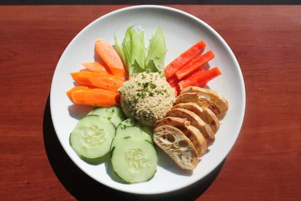TOPO Hummus Plate