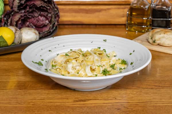 Fettuccine Alfredo