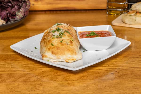 Strombolli Pizza Roll