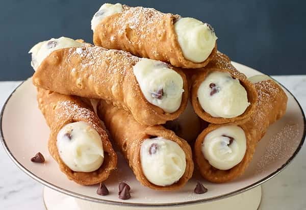 Cannoli (2 Pieces)