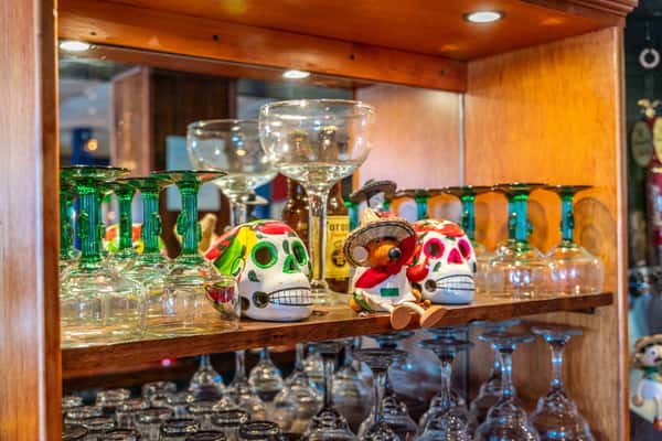decor and margarita glasses