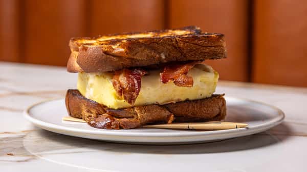 Egg & Cheese Texas Toast