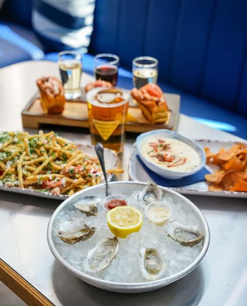 High quality coastal cuisine in a casual and friendly atmosphere. That’s @docklocal 🦞⚓️✨ #livelocaleatcoastal #stopbythisweek