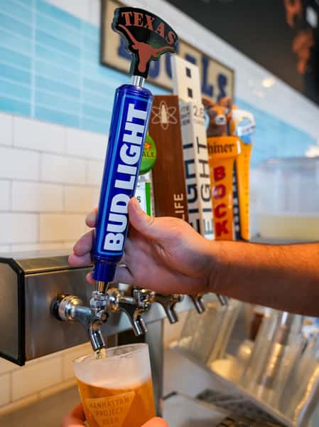 Join us for some NFL Football @docklocal 🏈 Watch every game at our @dallasfarmersmarket location while also enjoying your favorites dishes like Lobster Fries, Hot Crab Queso, Lobster Rolls, and so much more!