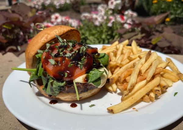 Caprese Burger (August Burger of the Month)