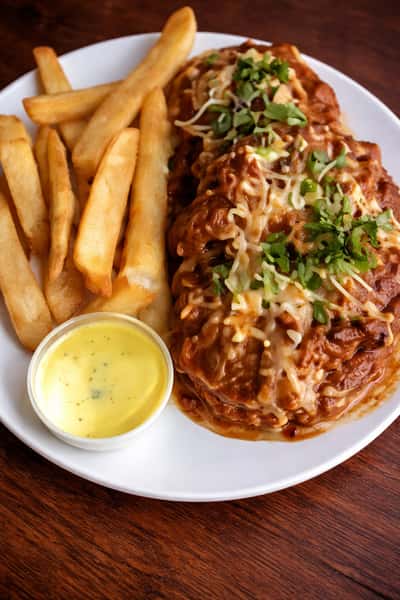 Tavern Chilli Czburger