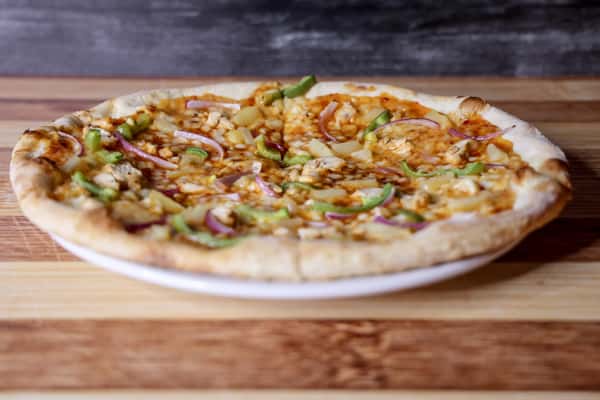 SM Thai Chicken Pizza
