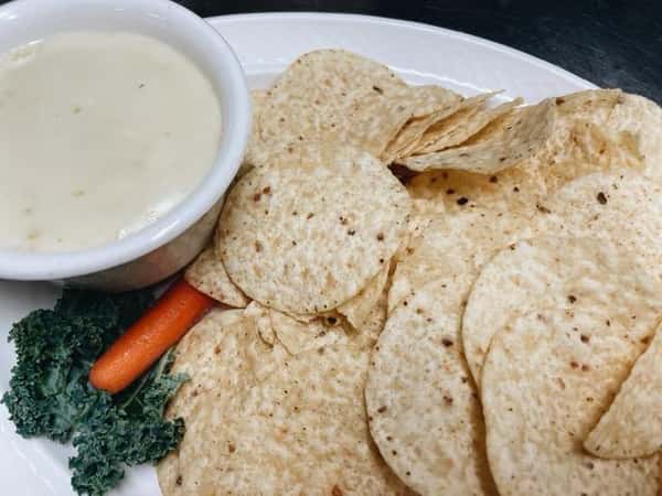 Queso and Chips