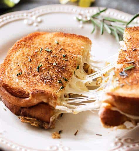 Gouda Grilled Cheese