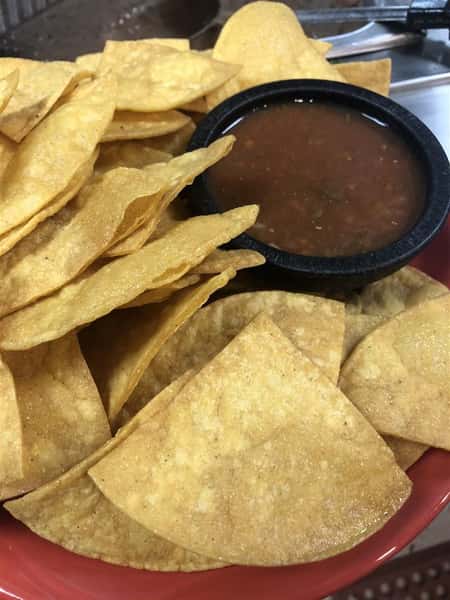 CHIPS & SALSA