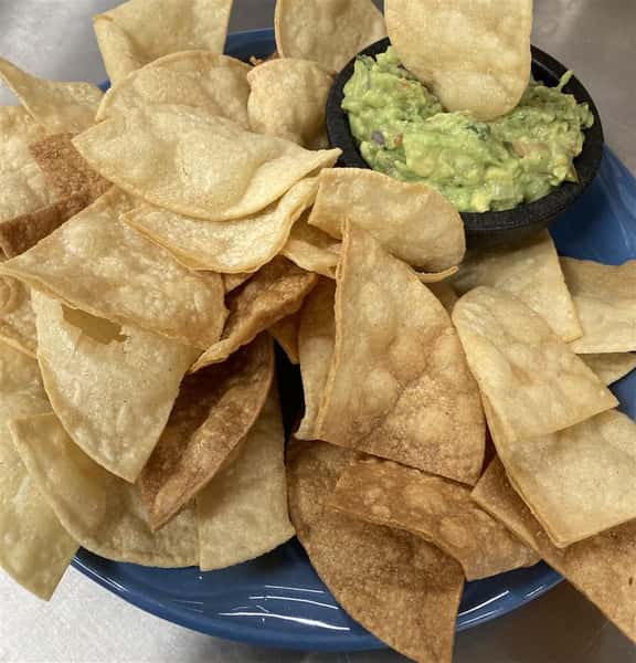 CHIPS w/ GUACAMOLE & PICO