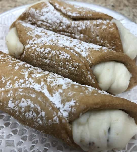 CANNOLI