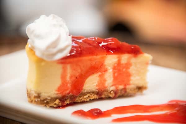 Classic Vanilla Cheesecake