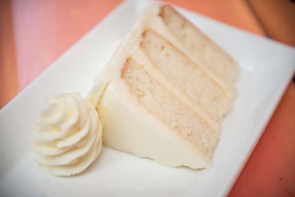 Classic Vanilla Cake Slice
