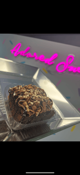 Brownie w/ Turtle Topping